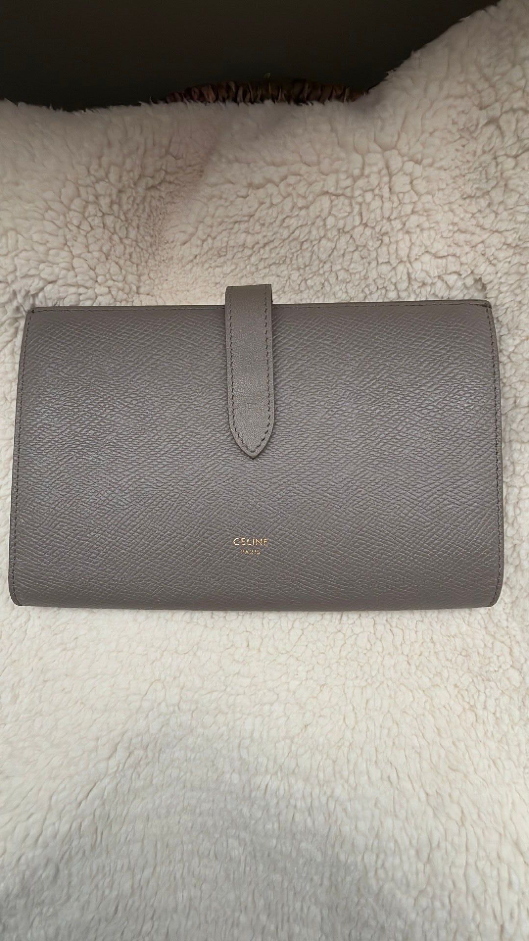 CELINE- Grained Calfskin Large Multifunction Pebble Strap Wallet-#010